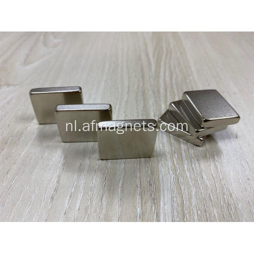 Dunne neodymium-magneten plaatvormig